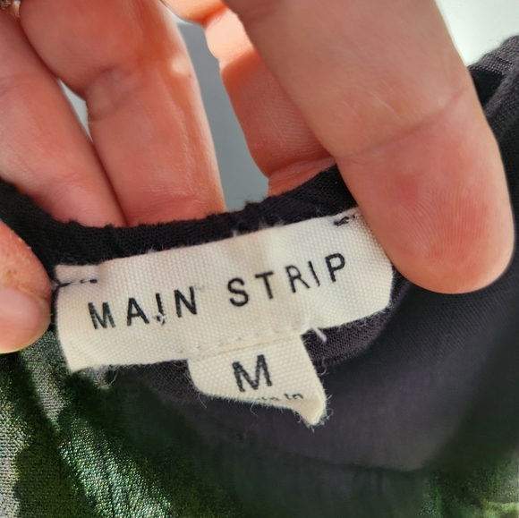 Main Strip leopard tiered maxi dress size M - Picture 5 of 7